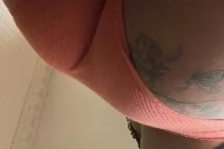 thick slut - 22 - Image 1