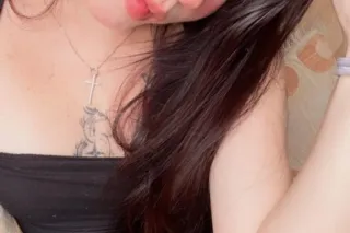 Upscale SERVICE OF VENESUELAN ... - Image 4