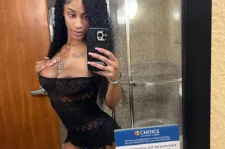 Back In Town ❌🔥𝐄𝐗𝐎𝐓𝐢𝐂🔥.•*𝐒𝐄𝐗𝐘💋... - Image 3