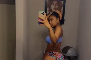 New In Town 💕 - 25 - Image 2