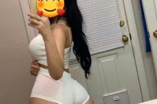 MUY TRAVIESA y CALIENTE😈 Culon... - Image 1