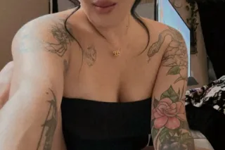 ThE GfE QuEeN 👑 - 37 - Image 1