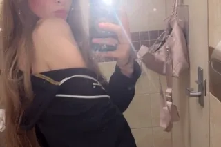 HERE FOR A GOOD TIME, NOT A LONG TIME🤭 AVAILABLE 24/7😍 SEXY PETITE WHITE GIRL❄ 100% REAL PICS🥰 OUTCALL ANYWHERE IN/NEAR TWIN CITIES😘 - Image 6