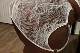 " Hosting Now " - Image 1