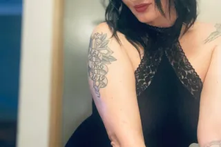 Throbbin’ on Thursday👅Thick thighs. Wet lips. A mouth that milks stress outta you like a good girl should 😈Off work & throbbin..Let me be your detour✨SPECIALS~BnG$75★QV$100★HH$140➡︎Or 2-POP's@REG RATE✨Let’s end this Thursday right. - - Image 12