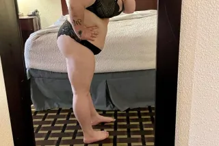 Cum Stuff This Pussy - 1 spot ... - Image 3