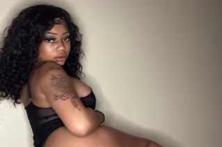 💦 SEXY EXOTIC BOMBSHELL BACK I... - Image 2