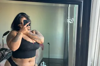 hour special today only 200 ❤🇩... - Image 1