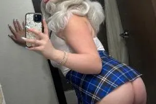 Available Now Thick white girl with fat JUICY 💦 PUSSY and FAT BOOTY 😋ready for fun!!! 💋 - Image 10