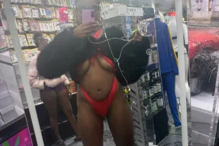 chocolate 🐱 available 25/8 - 2... - Image 4
