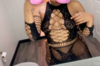 NITE TIME INCALL FUN 🎯🔥 THICKE... - Image 4