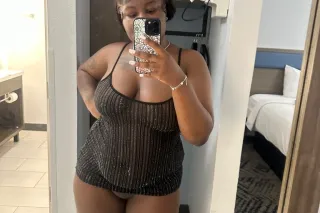 come have fun with chocolate 💦... - Image 2