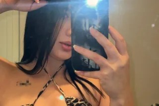 Beautiful, sexy and hot Latin ... - Image 2