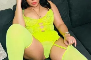 Nicki - 36 - Image 2