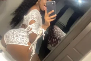 Your Sweetest Escape🥰🌹Leaving ... - Image 2