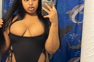 Naked BODY MASSAGING GODDESS l... - Image 1