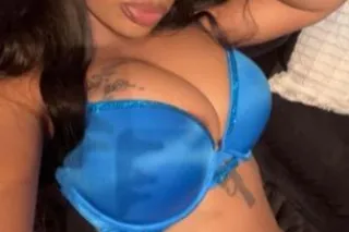 AVAILABLE NOW 💦💋𝑺𝒆𝒅𝒖𝒄𝒕𝒊𝒗𝒆 𝑮𝒐𝒅𝒅... - Image 2