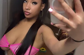 New in town💋💦 - Image 5