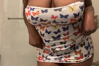 fun, pretty, CLEAN, discreet s... - Image 2