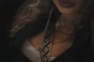 SLIM THICK 4'8 160lbs 😘😘😘 - 25 - Image 1