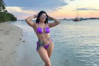 Sexy latina💕 - 27 - Image 2