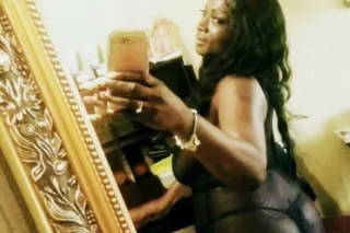 Ms.diamondz is available for generous men, couples and women I offer fetishes and massages roll play BBJ protected, wet sex no anal allowed pclean hygiene a must let's have some mature adult fun👅👅👅💄💄❤️❤️👄💪🏾💪🏾 - Image 1