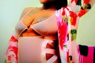 DEALZZ ON PRICES & AVAILABLE 💋... - Image 2