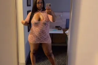 THICK Chocolate Beauty 😍 - 25 - Image 1