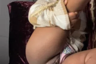 3 FOOT 11 EATER OFF THE BONE 👅... - Image 3