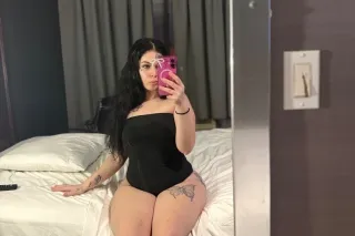 snowbunny❄🐰 - 23 - Image 1