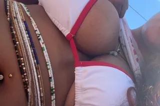 Beauty with big titties and a fat juicy ass 💕🌸🎉🍑😩💦 - Image 6