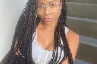 ✔✔Ebony Babe Available To Play... - Image 4