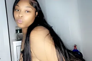 wet 💦Tight 😝 Ready 🥰 - 25 - Image 2