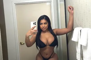 🍑🔥AVAILABLE NOW Lisa new in th... - Image 2