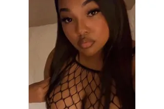 Upscale Blasian💋 Throat Goat💦👅... - Image 4