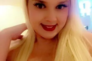 Tall busty Blonde Cali - 27 - Image 2
