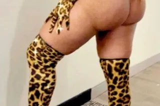 Hello love, I'm sexy and avail... - Image 3