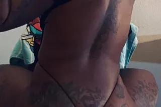 💦💦EXACTLY WHAT YOUR LOOKING FO... - Image 3