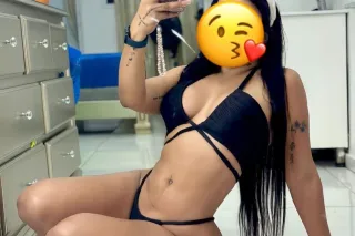 💋Chica Fit available 🫦 no stol... - Image 1