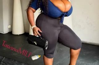 Come to Mommy now. Drink like ... - Image 3