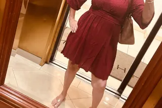 Sexy 💗Curvy Milf Visiting 🎟Ann... - Image 3