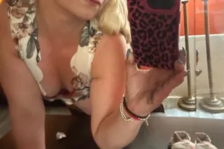 short and sweet very petite - ... - Image 2