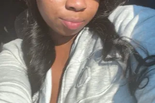 NEW GIRL IN TOWN PASSING THRU ... - Image 1
