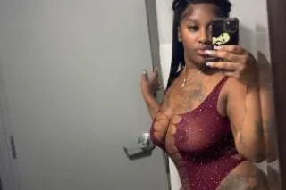 Incall/Outcall 💋💦 Available no... - Image 1