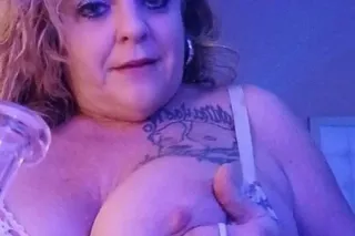 Mature StepMom (39) | Hosting ... - Image 4