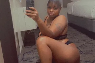 🍫🍫incall available chocolate c... - Image 2