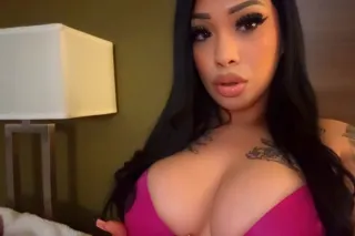 💮💕 Busty Filipina Treat 💕 ✨𝓕𝓵𝓪... - Image 1