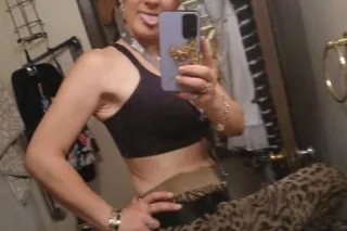 Adult fun and donations🥰 - 36 - Image 1