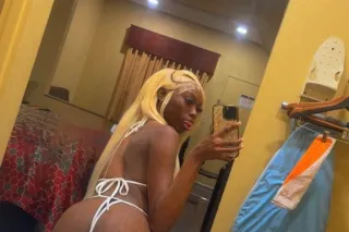 HEY GUYS IM BACK 🍫 come have s... - Image 3