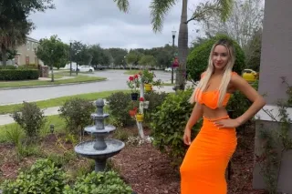 Threesome hotties latina speci... - Image 4